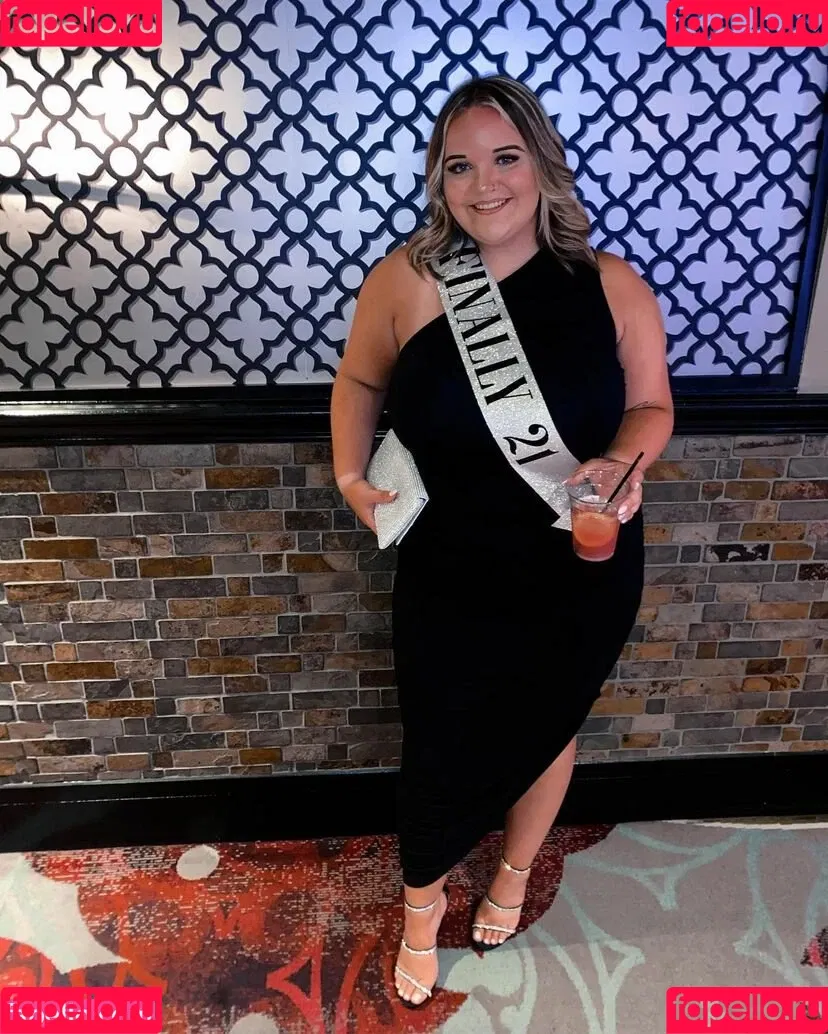 Katie Ooten Onlyfans Photo Gallery 