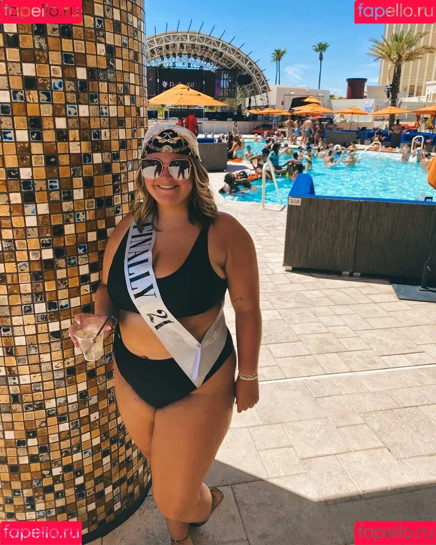 Katie Ooten Onlyfans Photo Gallery 