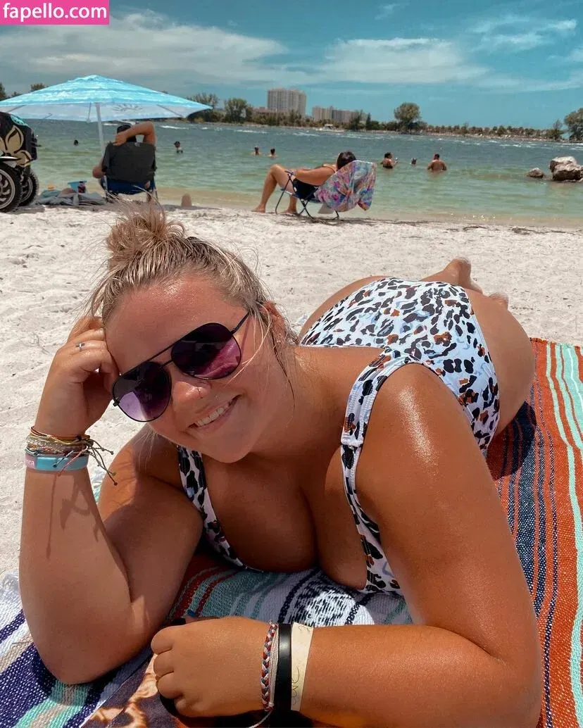 Katie Ooten Onlyfans Photo Gallery 