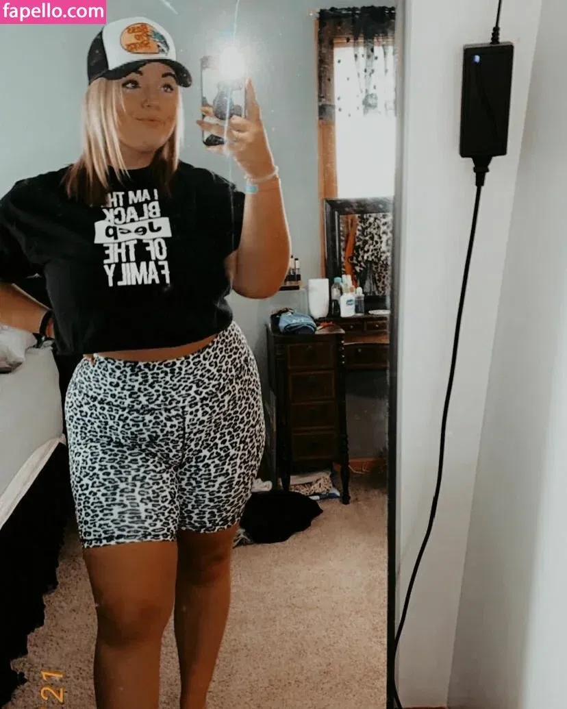 Katie Ooten Onlyfans Photo Gallery 