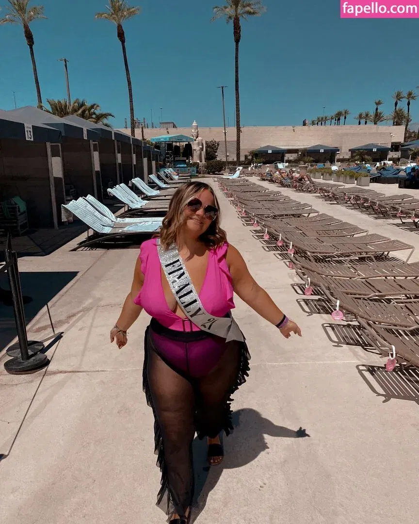 Katie Ooten Onlyfans Photo Gallery 