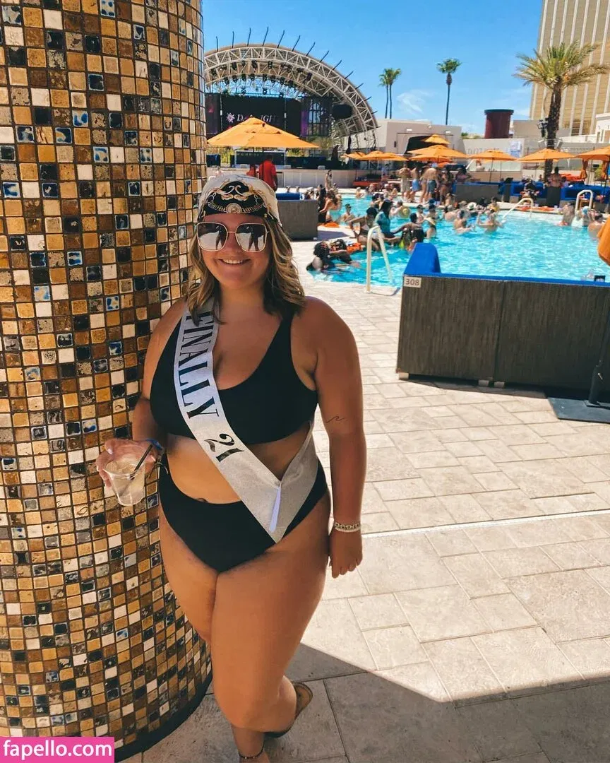 Katie Ooten Onlyfans Photo Gallery 