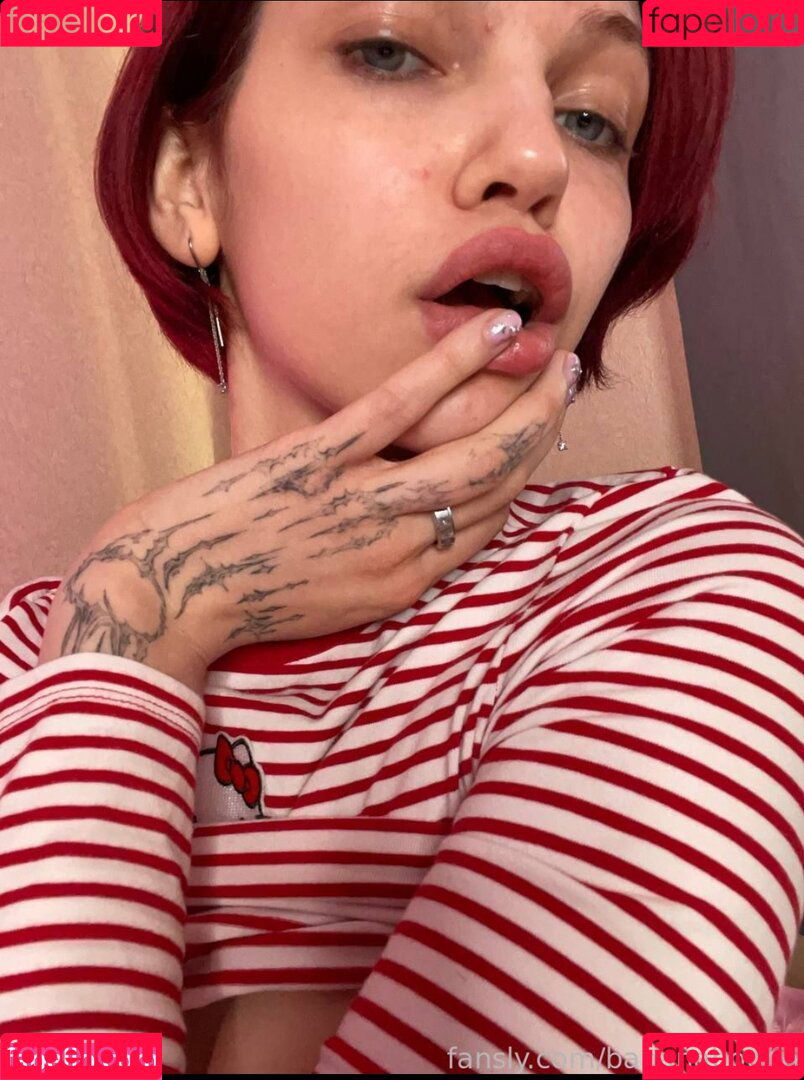 blue_eye_twinkle Onlyfans Photo Gallery 