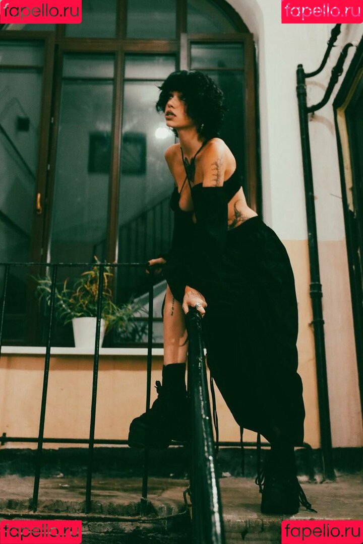 blue_eye_twinkle Onlyfans Photo Gallery 