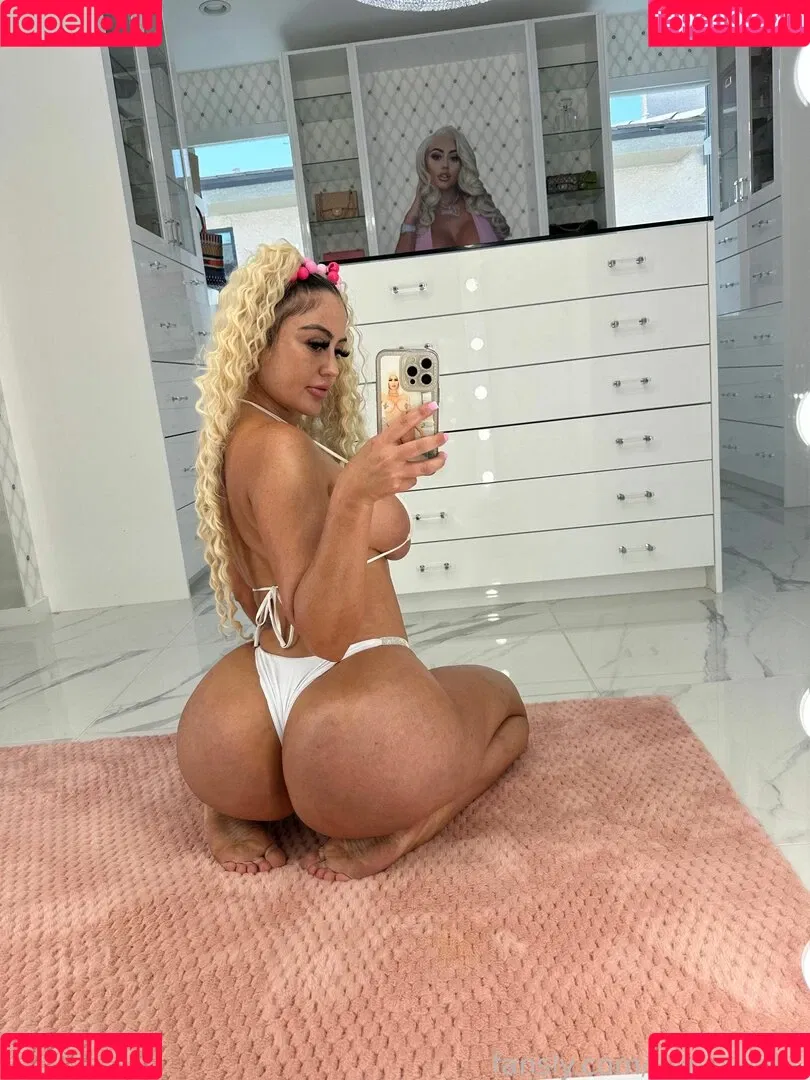 daniibanks Onlyfans Photo Gallery 