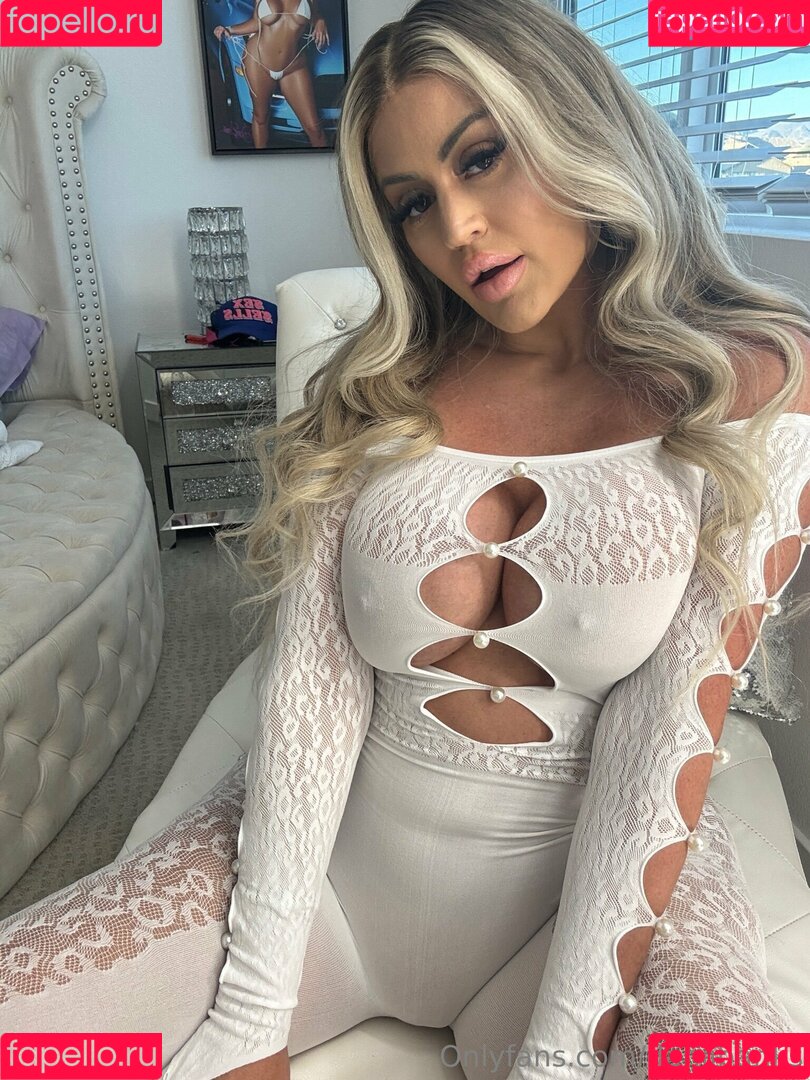 daniibanks Onlyfans Photo Gallery 