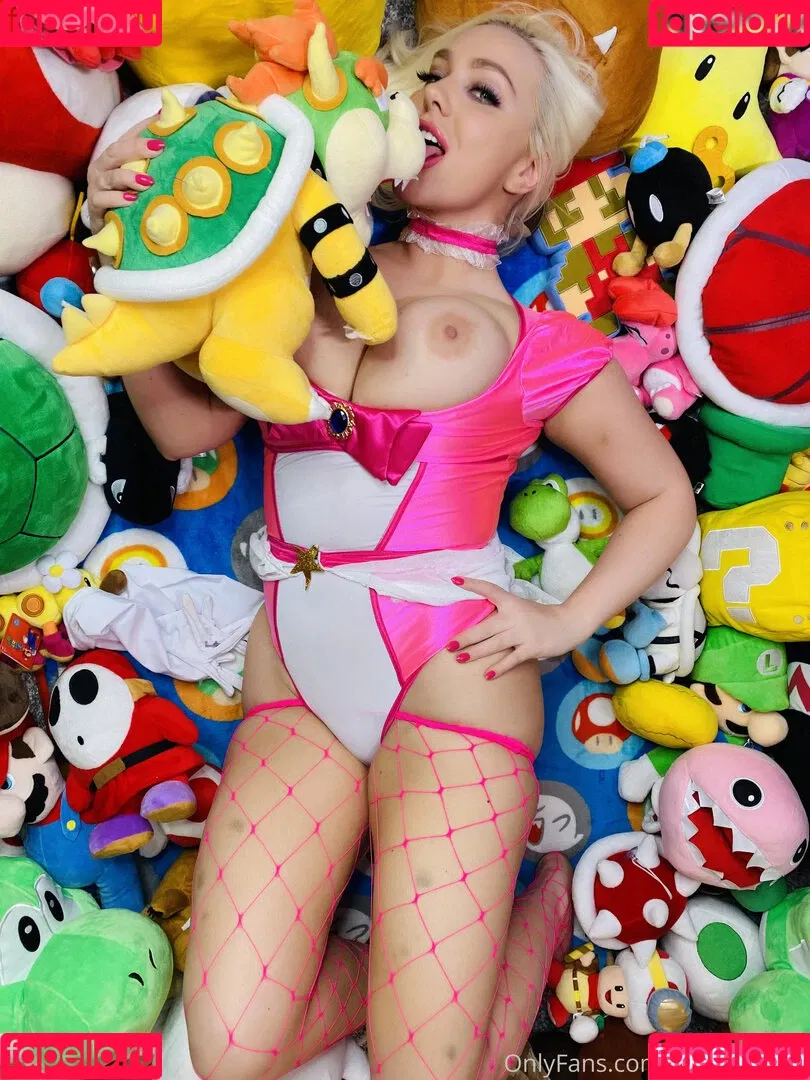 Tara Babcock Onlyfans Photo Gallery 