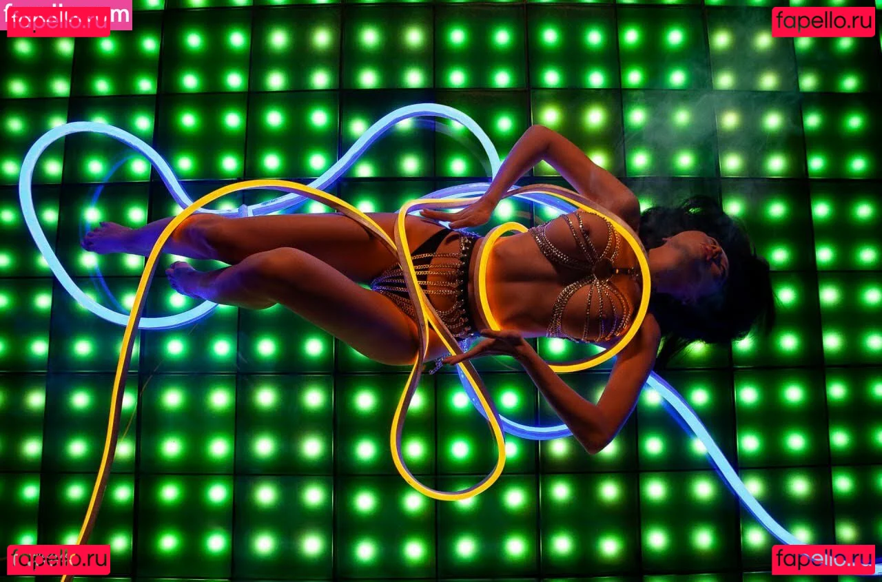 suelina Onlyfans Photo Gallery 