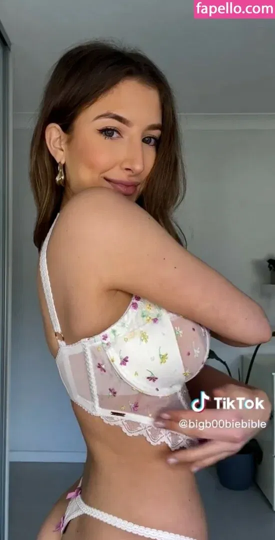 Bigb00biebible Onlyfans Photo Gallery 