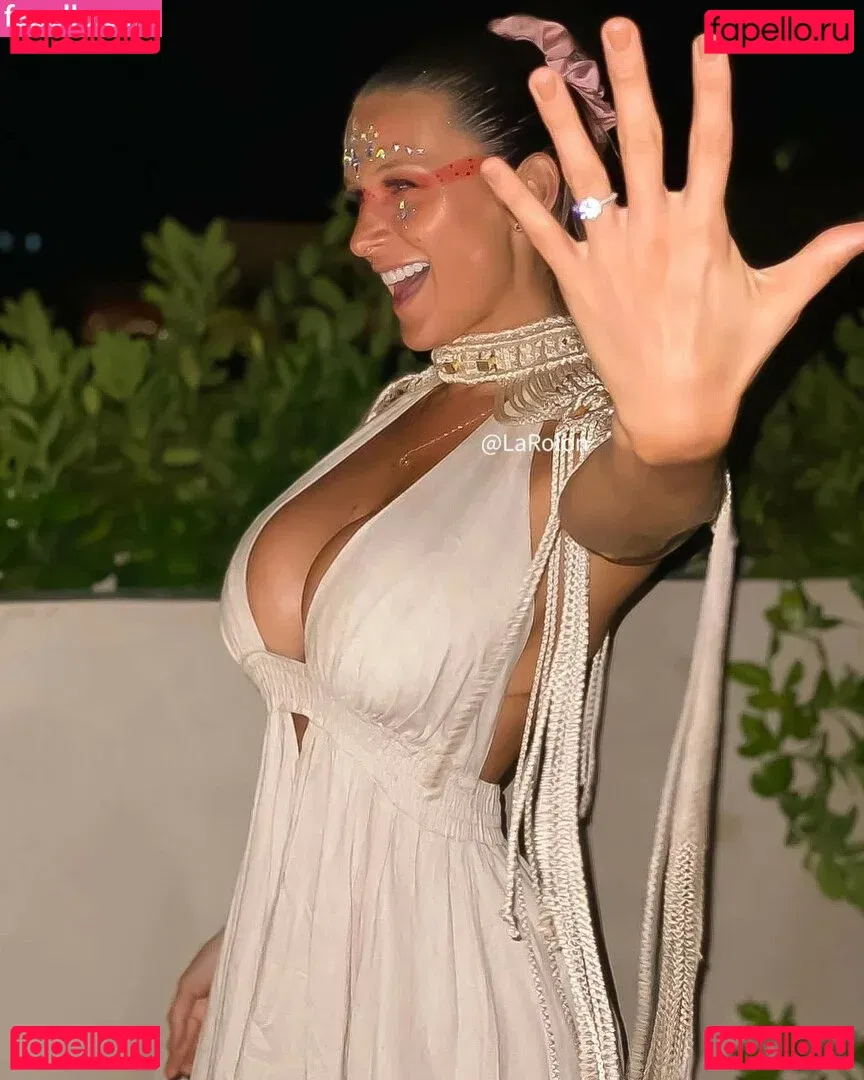 Larolon Onlyfans Photo Gallery 