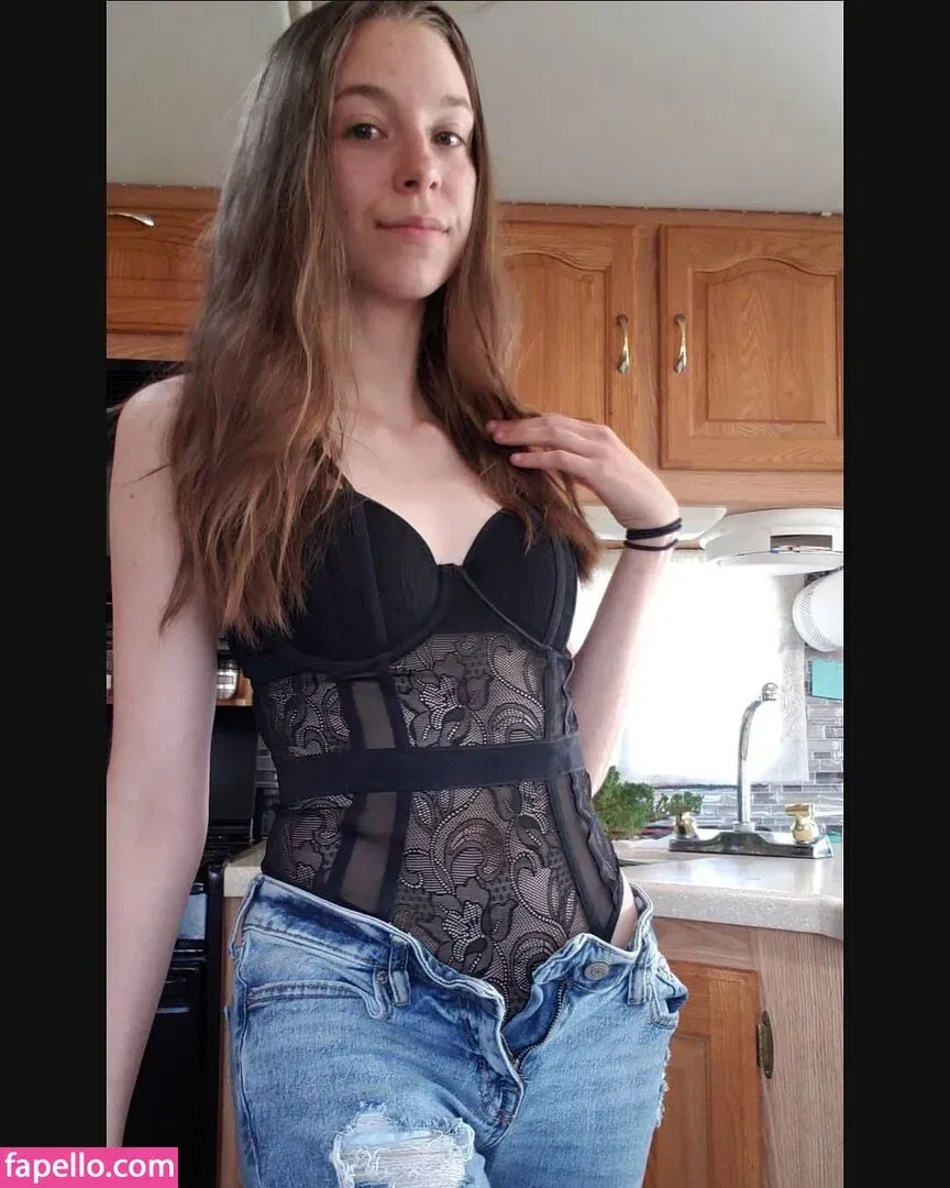 Hija de la Luna Onlyfans Photo Gallery 