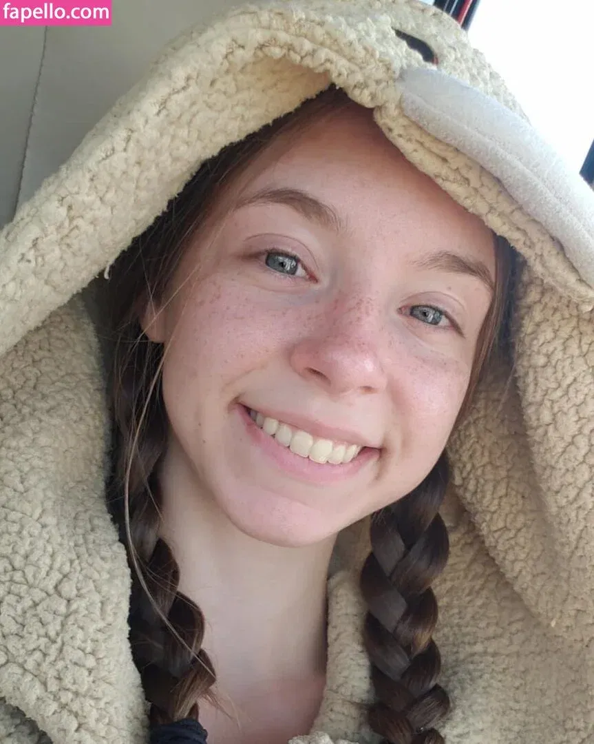 Hija de la Luna Onlyfans Photo Gallery 