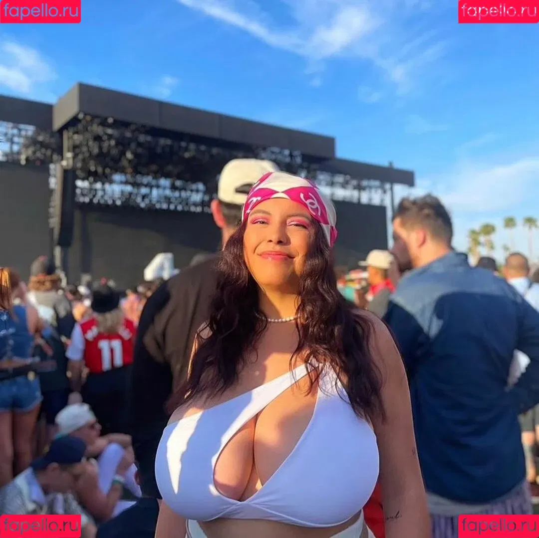 lenajugs Onlyfans Photo Gallery 