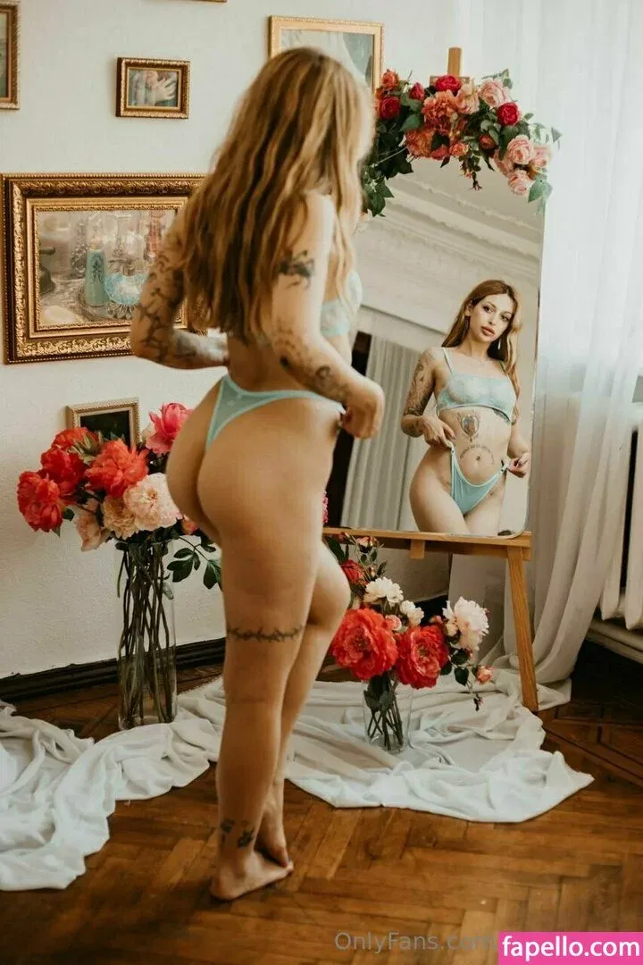 Chloe Grace Onlyfans Photo Gallery 