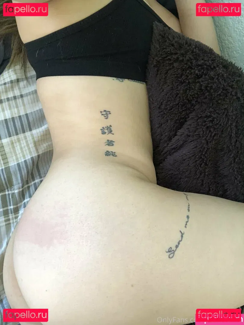 crysssrd Onlyfans Photo Gallery 