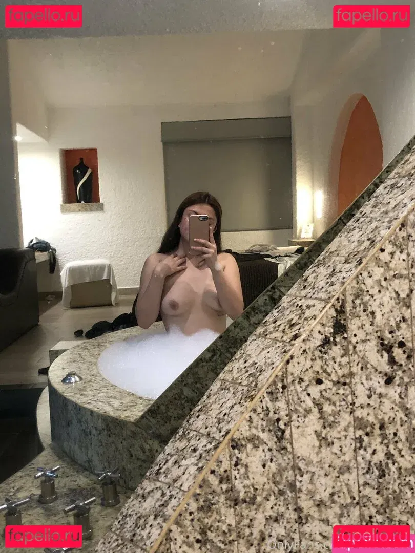 crysssrd Onlyfans Photo Gallery 