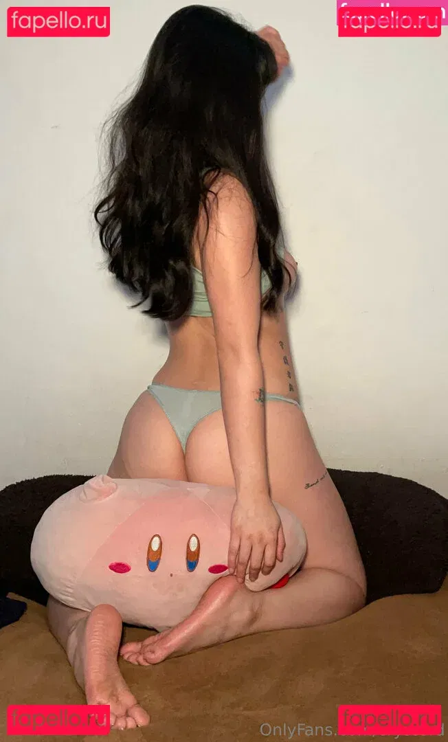 crysssrd Onlyfans Photo Gallery 