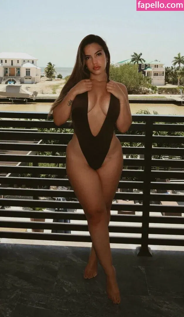 Claudia Castro Onlyfans Photo Gallery 