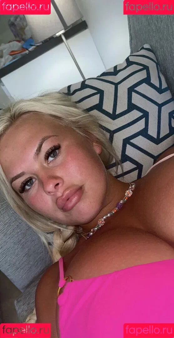 Shauni Scanlan Onlyfans Photo Gallery 