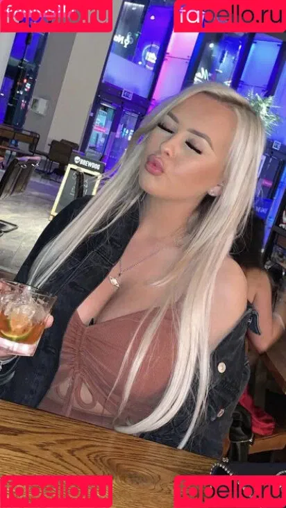Shauni Scanlan Onlyfans Photo Gallery 