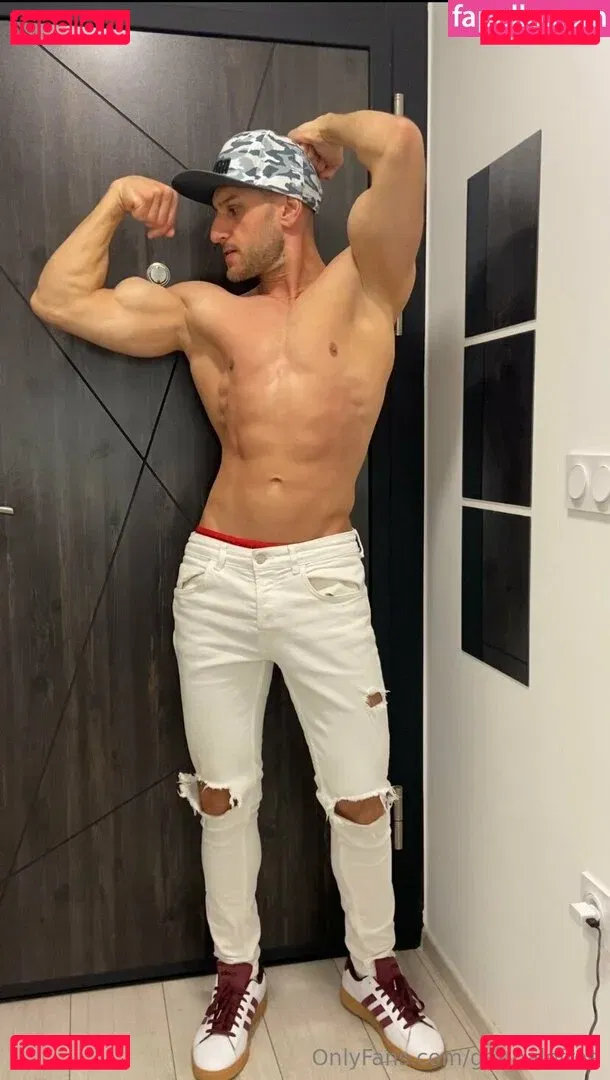 garihalefree Onlyfans Photo Gallery 