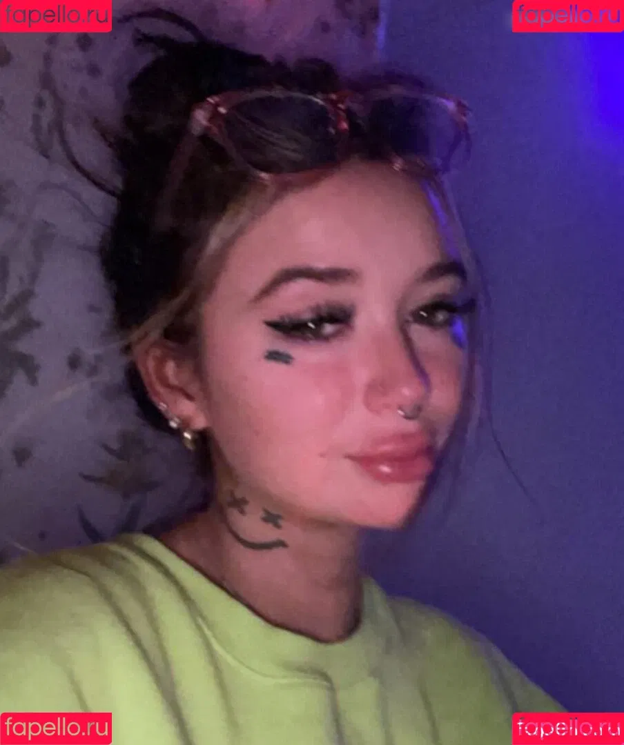 JizzJazz Onlyfans Photo Gallery 