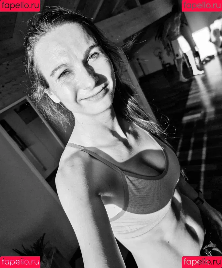 swiss_claudi Onlyfans Photo Gallery 