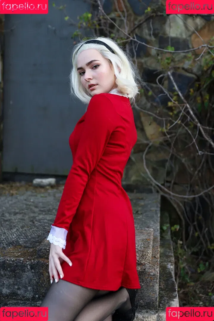 OMGCosplay Onlyfans Photo Gallery 