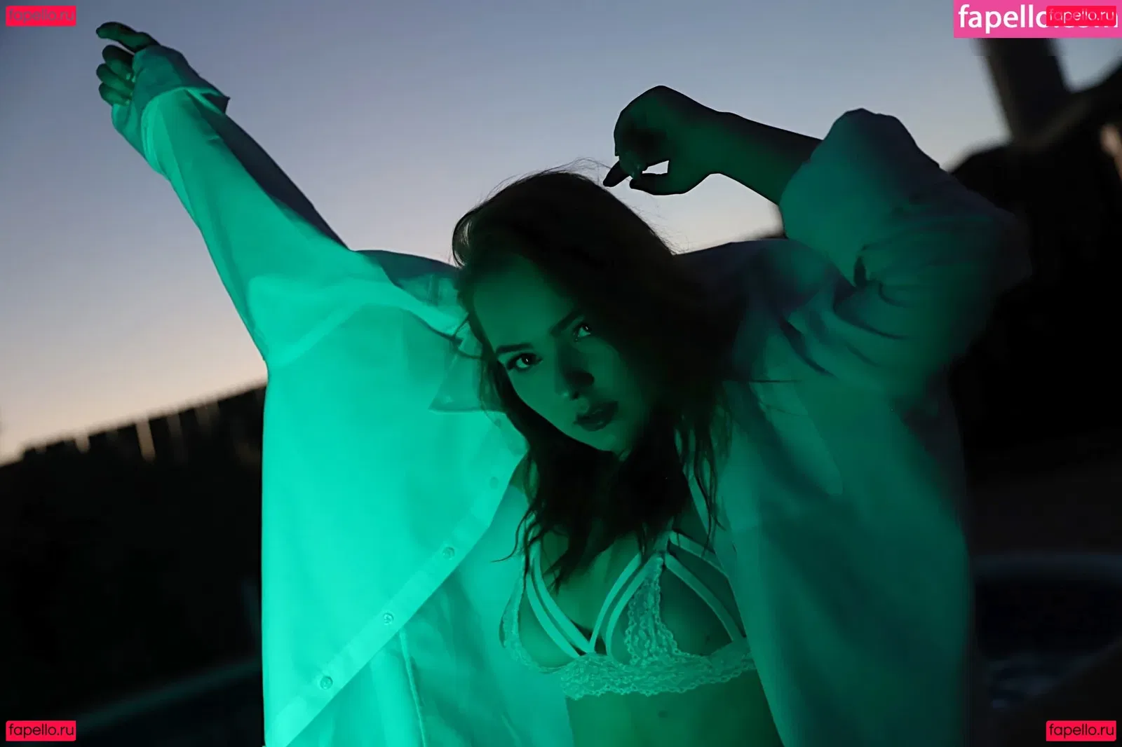 OMGCosplay Onlyfans Photo Gallery 