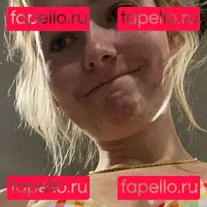 OMGCosplay Onlyfans Photo Gallery 