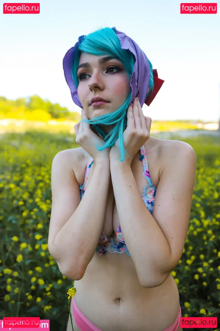 OMGCosplay Onlyfans Photo Gallery 