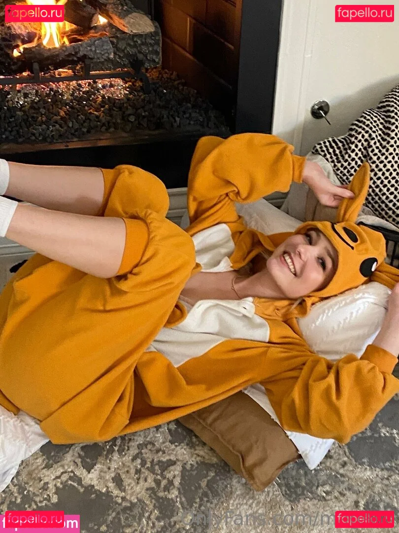 OMGCosplay Onlyfans Photo Gallery 