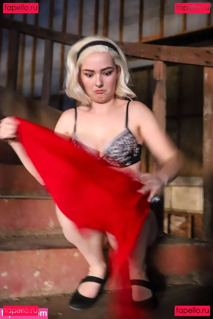 OMGCosplay Onlyfans Photo Gallery 