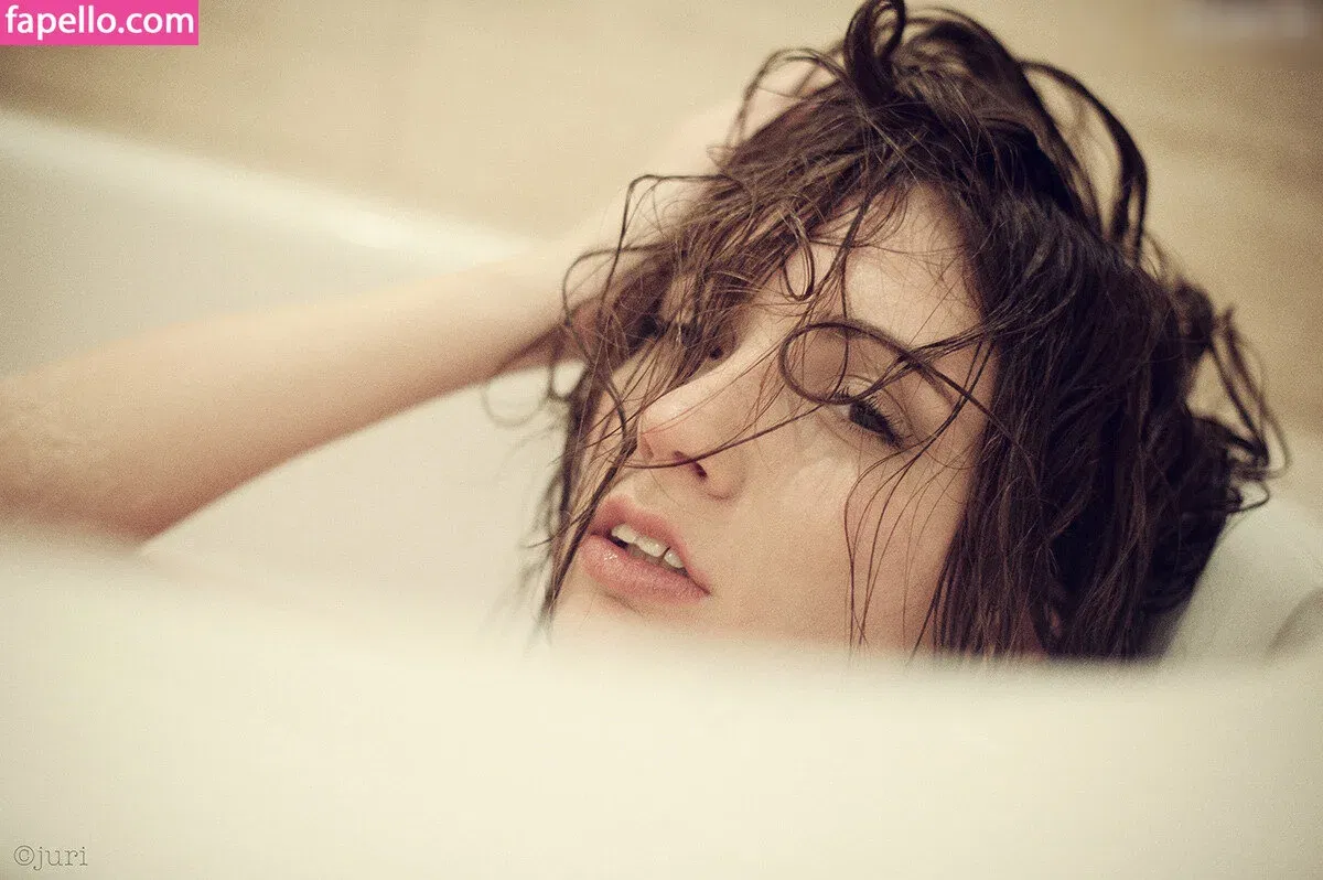 Desiree Ronit & Sara de Miguel Onlyfans Photo Gallery 