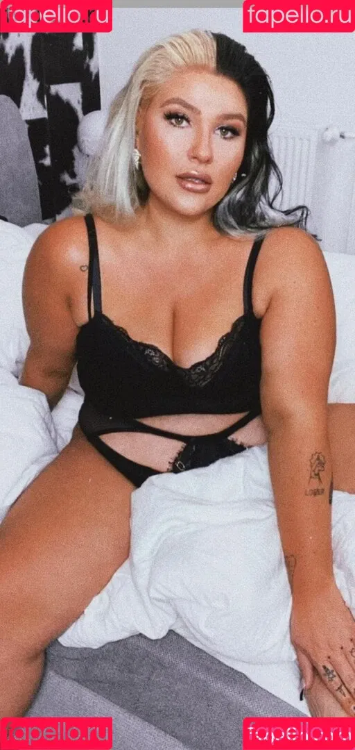 Mareike Flügge Onlyfans Photo Gallery 