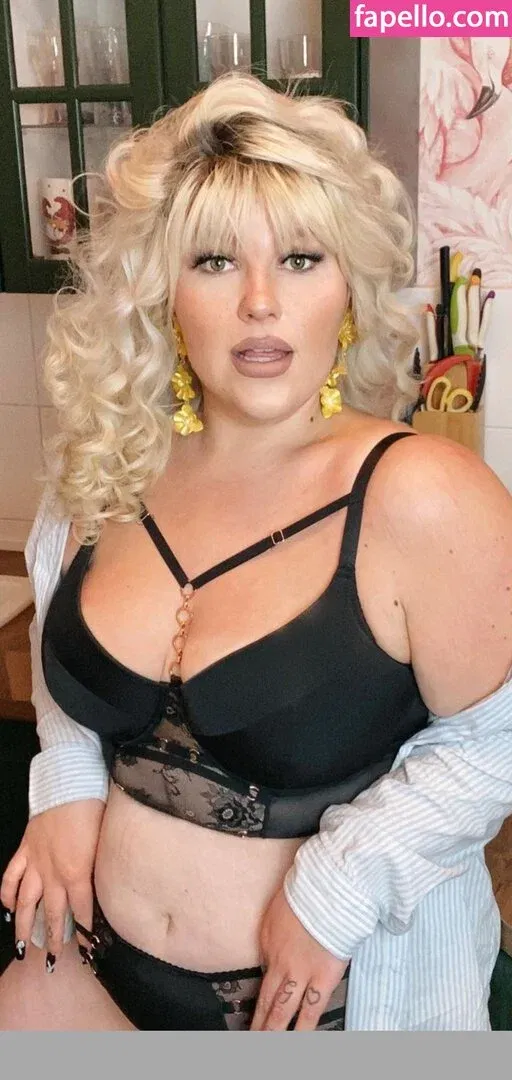 Mareike Flügge Onlyfans Photo Gallery 