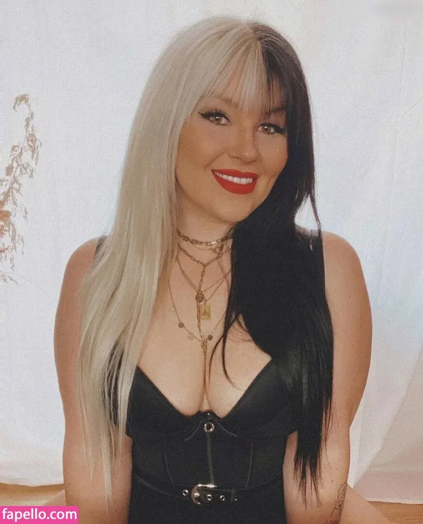 Mareike Flügge Onlyfans Photo Gallery 