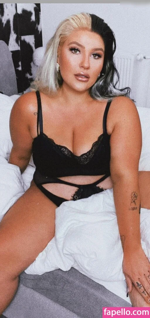 Mareike Flügge Onlyfans Photo Gallery 