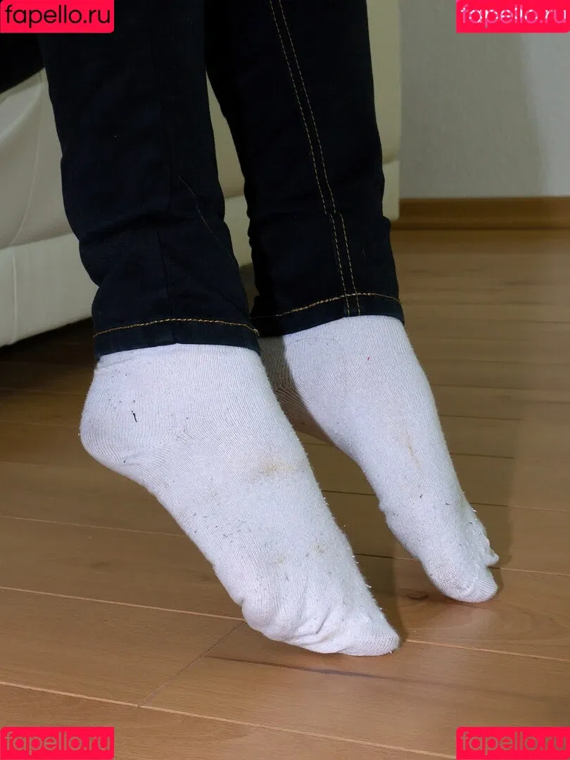 Footlovegirls Onlyfans Photo Gallery 