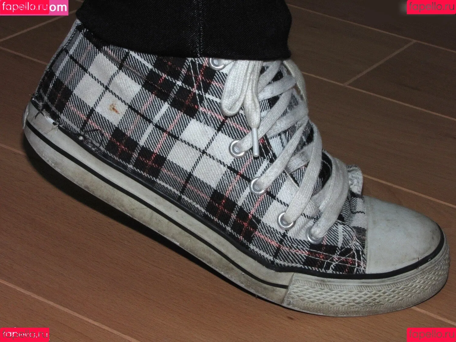 Footlovegirls Onlyfans Photo Gallery 
