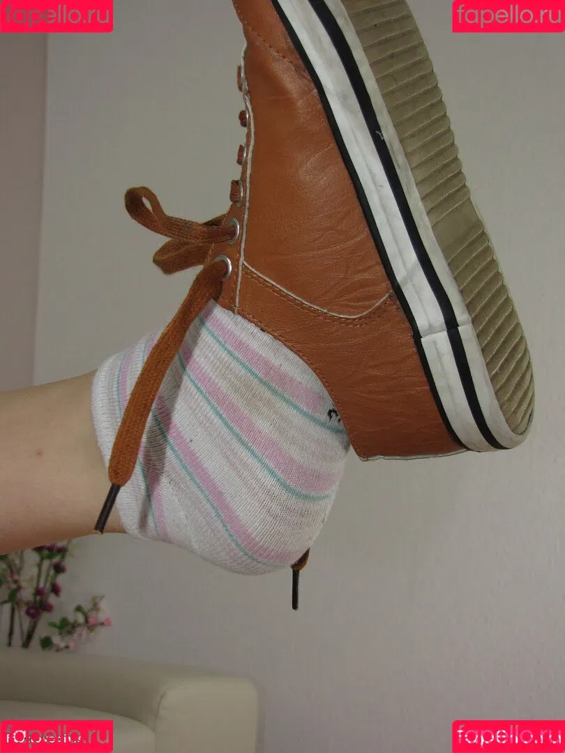 Footlovegirls Onlyfans Photo Gallery 