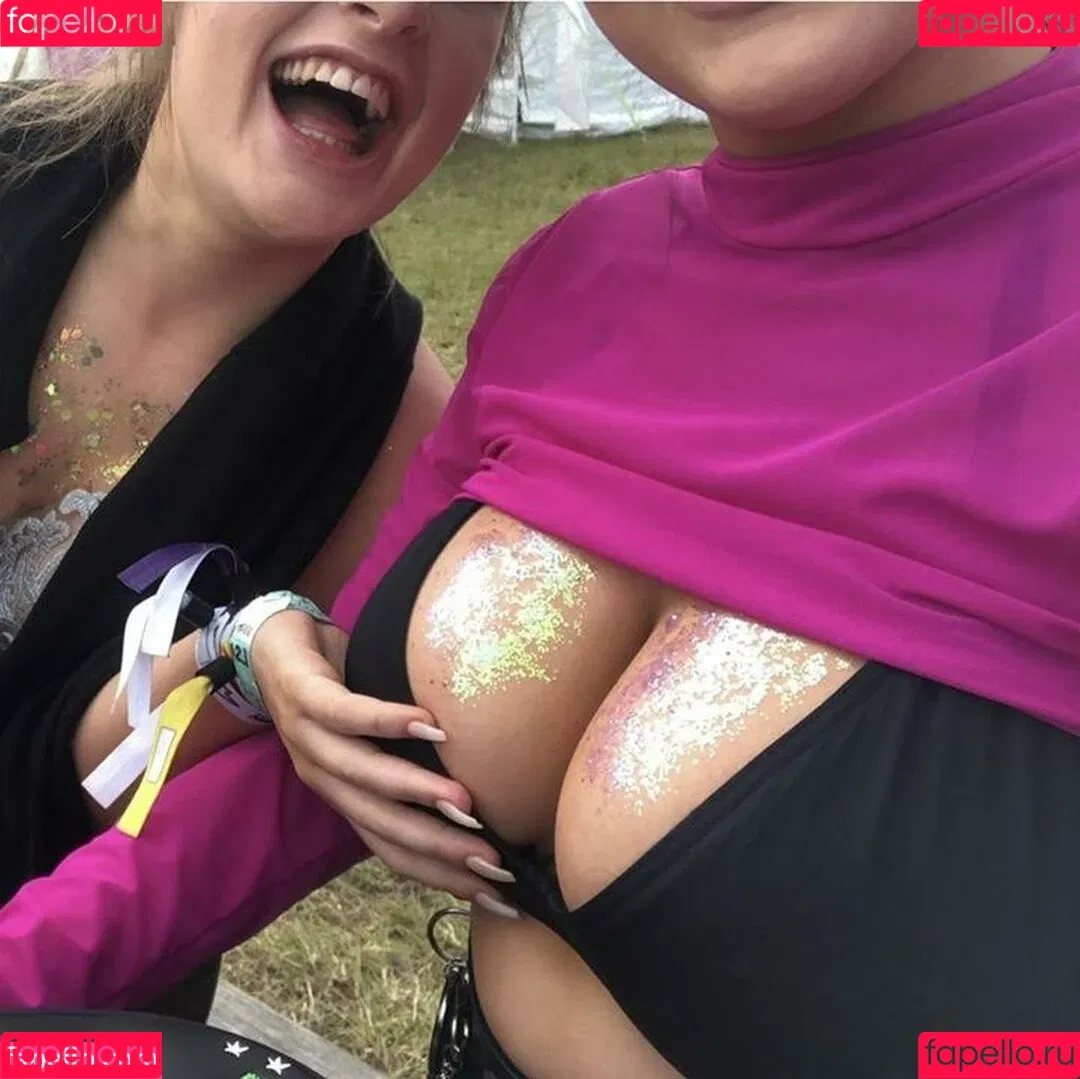 Danielle Smith Onlyfans Photo Gallery 