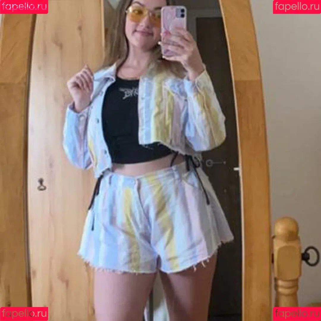 Danielle Smith Onlyfans Photo Gallery 
