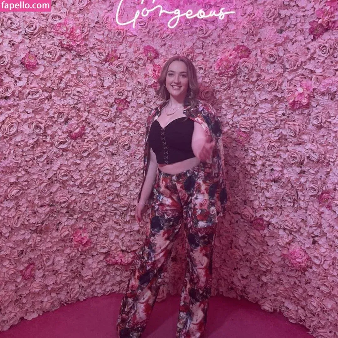 Danielle Smith Onlyfans Photo Gallery 