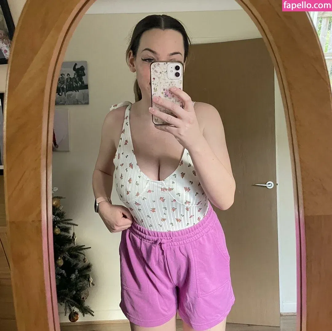 Danielle Smith Onlyfans Photo Gallery 