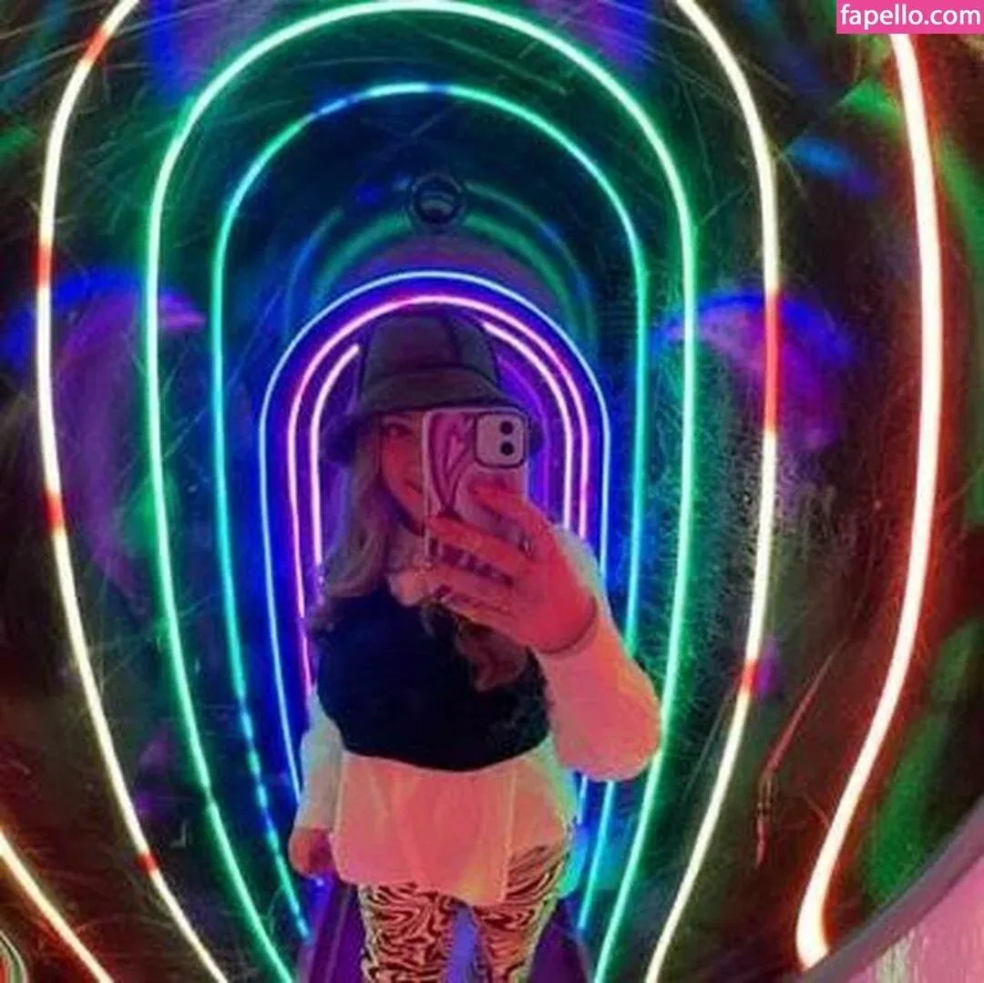 Danielle Smith Onlyfans Photo Gallery 