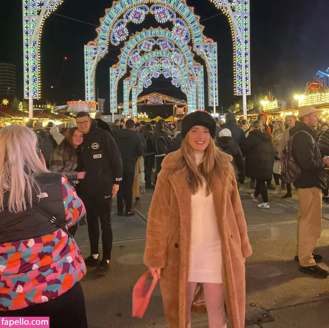 Danielle Smith Onlyfans Photo Gallery 