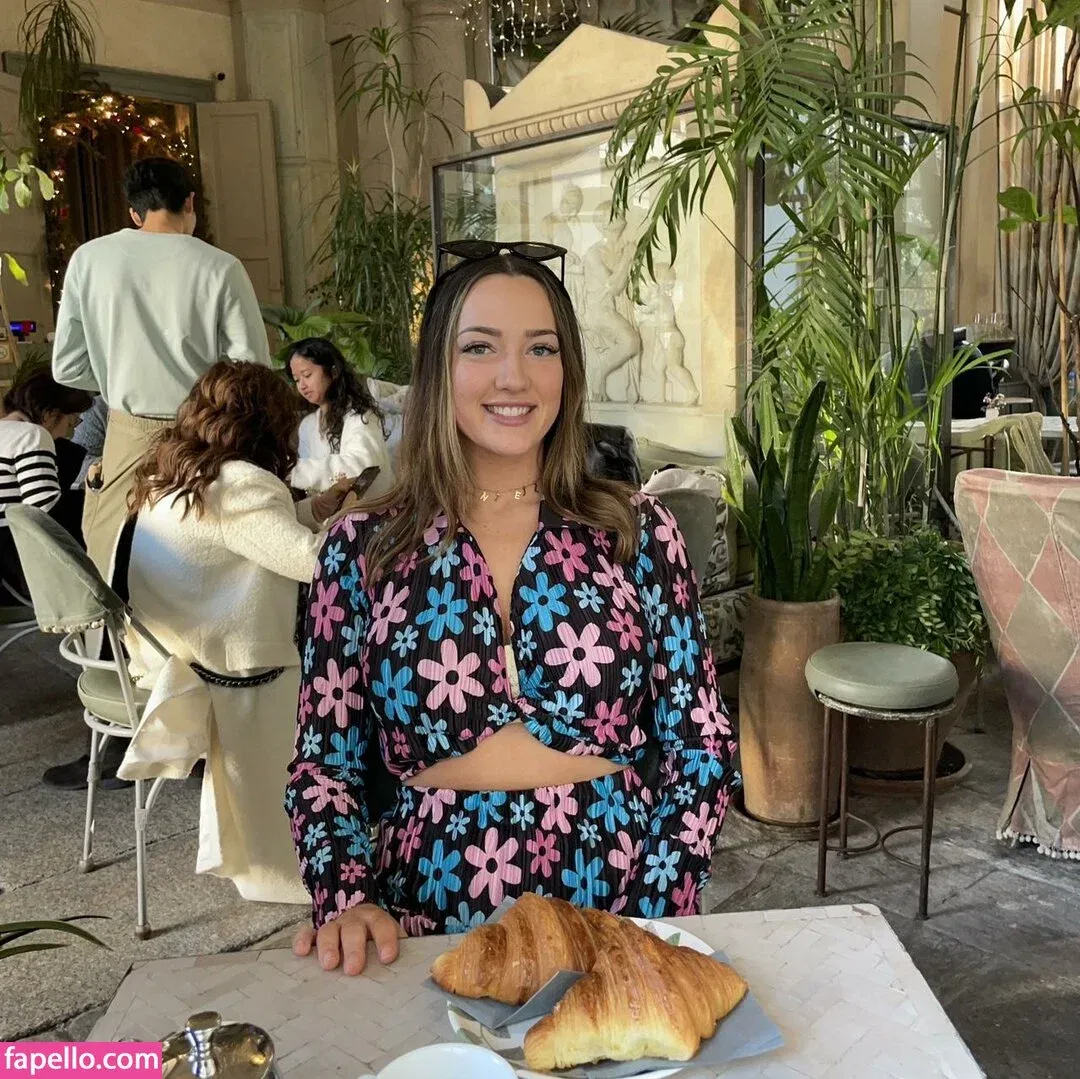 Danielle Smith Onlyfans Photo Gallery 