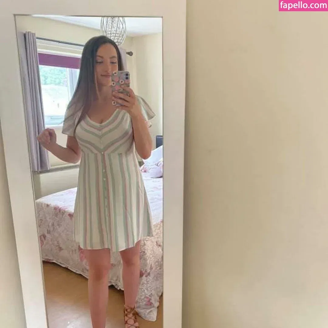 Danielle Smith Onlyfans Photo Gallery 