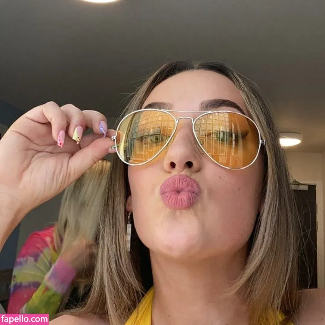 Danielle Smith Onlyfans Photo Gallery 